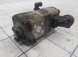 Liebherr LTM 1070 dual gear pump