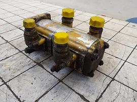 Grove AT 880 dual gear pump steering