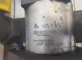 Liebherr LTM 1060/2 TWO-STAGE PUMP