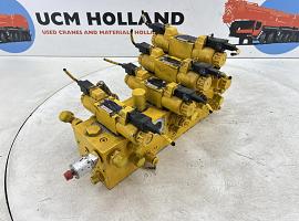 Grove GMK 3055 CONTROL BLOCK