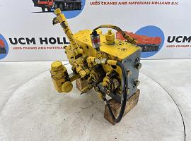 Grove GMK 3055 crane control valve block