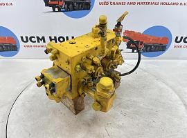 Grove GMK 3055 crane control valve block