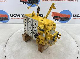 Grove GMK 3055 crane control valve block