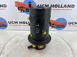 Grove GMK 3055 rotary lead through