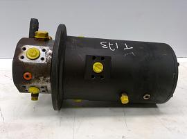 Grove GMK 3055 rotary lead through
