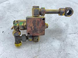 Krupp 70 GMT 4/2 valve block