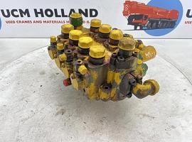 Krupp 70 GMT quadruple mean pressure valve block