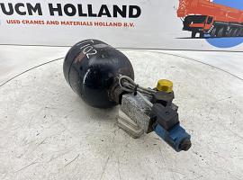 Spierings SK 477 AT4 axle block valve