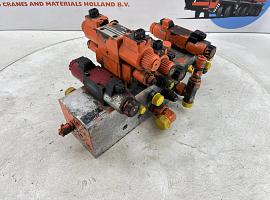 Grove GMK 3055 CONTROL BLOCK