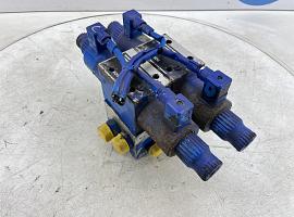 Bosch outrigger valve