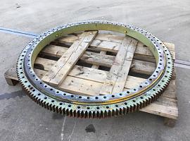 Liebherr LTM 1060-2 slew ring 