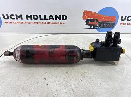 Liebherr LTM 1050-1 axle locking valve incl. accumulator