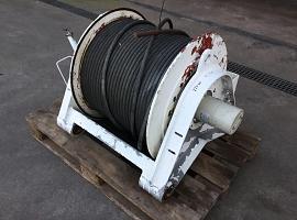  Liebherr LTM 1060-2  winch