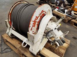  Liebherr LTM 1060-2  winch