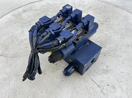 Liebherr LTM 1030/2 Slide valve block outrigger