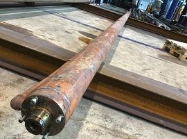 Liebherr LTM 1070 telescopic cylinder