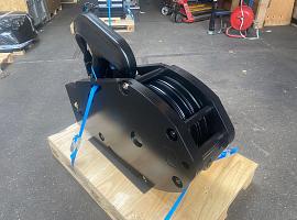 Hookblock 22 mm 3 sheave - 56 ton