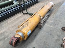 Liebherr LTM 1070 boom cylinder 