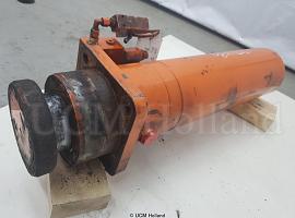 Liebherr LTM 1080-1 ballast extension ram