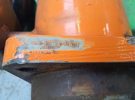 Liebherr LTM 1080-1 ballast extension ram