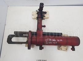 Liebherr LTM 1060 counterweight cylinder  