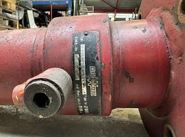 Liebherr LTM 1060 counterweight cylinder  