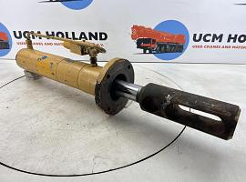 Liebherr LTM 1060/1070 counterweight cylinder