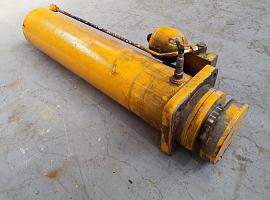 Liebherr LTM 1100-5.2 ballast extension ram