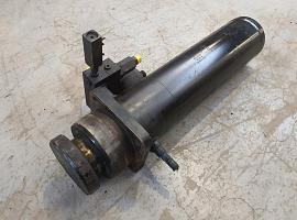 Liebherr LTM 1080-1 ballast extension ram