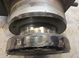 Liebherr LTM 1080-1 ballast extension ram