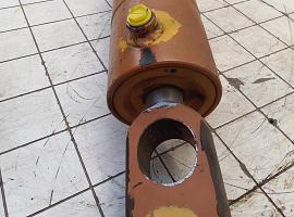 Liebherr LTM 1140 counterweight hydro cylinder