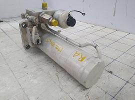 Liebherr LTM 1045-3.1 ballast extension ram