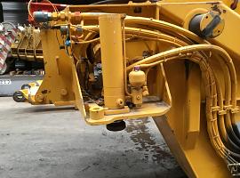 Liebherr LTM 1060-2 counterweight cylinder 