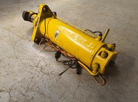 Grove GMK 5100 counterweight cylinder 