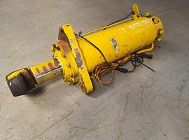 Grove GMK 5100 counterweight cylinder 