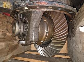Demag AC 265 axle 3 mid differential  14x34 