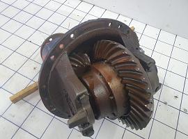 Liebherr LTM 1090 end differential 17x36 