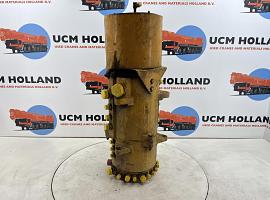 Grove AT 880 hydraulic and electric swivel