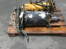 Liebherr LTM 1070 hydraulic and electric swivel