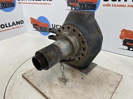 Terex Demag AC 35 Steering knuckle 16 holes axle 2