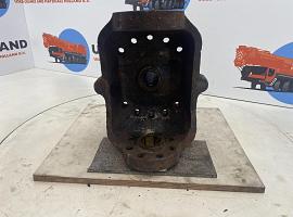Liebherr LTM 1025 Steering knuckle 16 holes axle 1