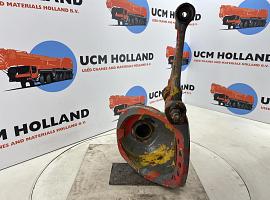 Grove GMK 3050 Steering knuckle 16 holes axle 2 left
