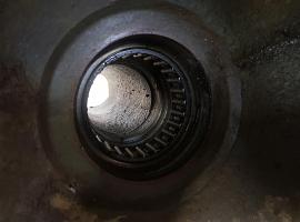 Grove GMK steering knuckle 16 holes