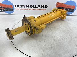 Liebherr LTM 1050-1 ballast extension ram