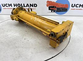 Liebherr LTM 1050-1 ballast extension ram