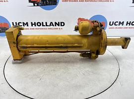 Liebherr LTM 1050-1 ballast extension ram