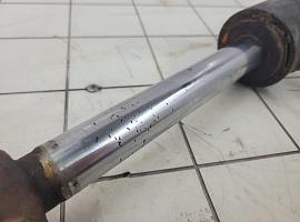 Liebherr LTM 1090 steering cylinder 