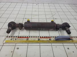 Krupp 70 GMT steering cylinder 