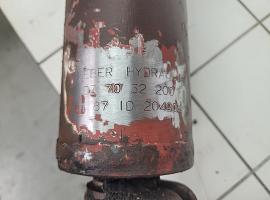 Krupp 70 GMT steering cylinder 