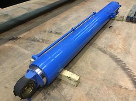 Liebherr LTM 1070-4.1 boom lift cylinder 